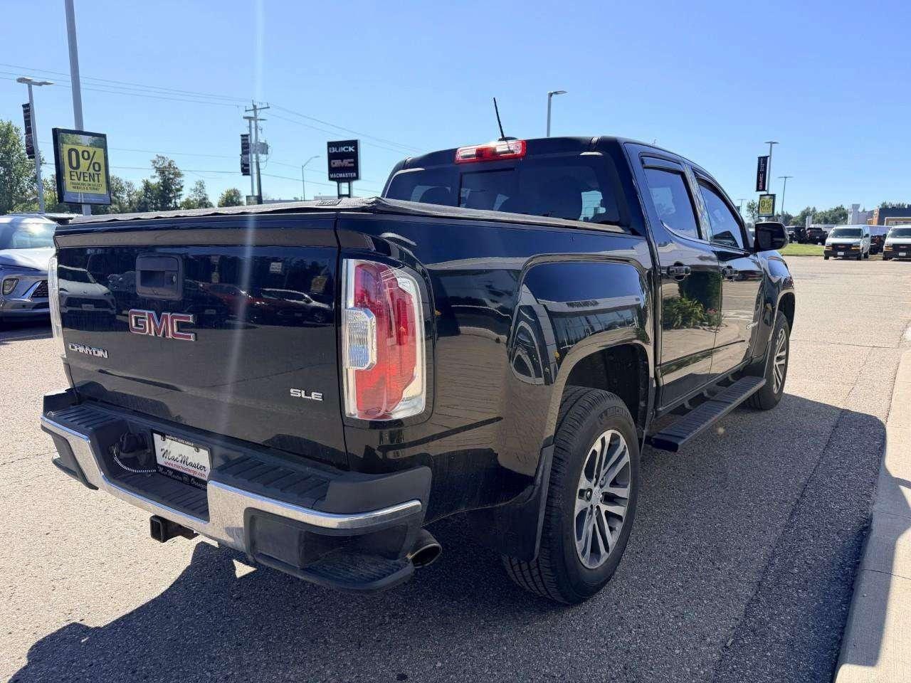 2016 GMC Canyon SLE, NIGHTFALL EDITION, 3.6L V6, RWD, ALLOYS, CLOTH, CERTIFIED AS-TRADED! Photo