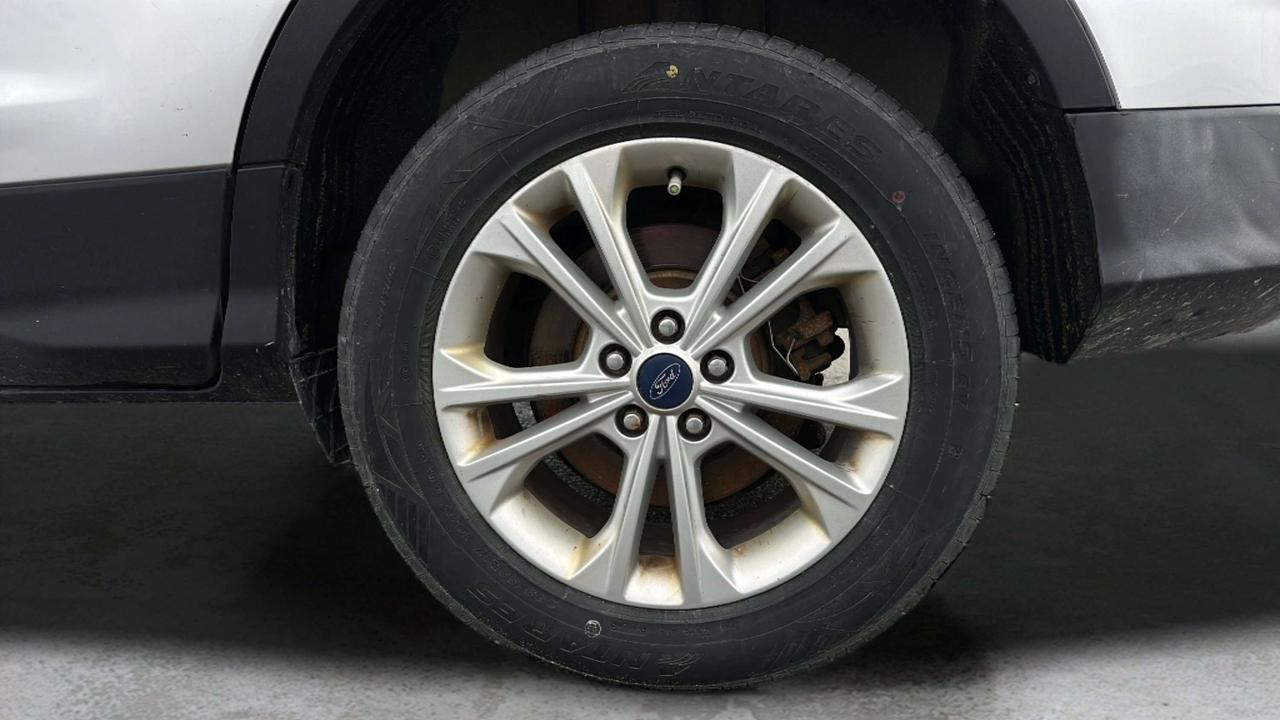 2017 Ford Escape SE Photo