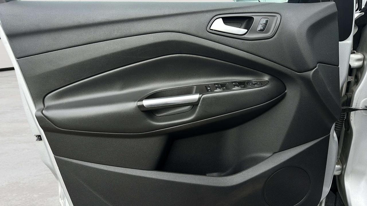 2017 Ford Escape SE Photo