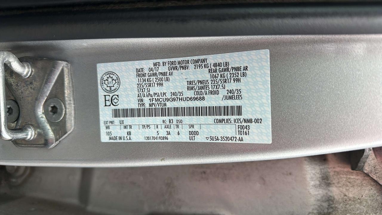 2017 Ford Escape SE Photo