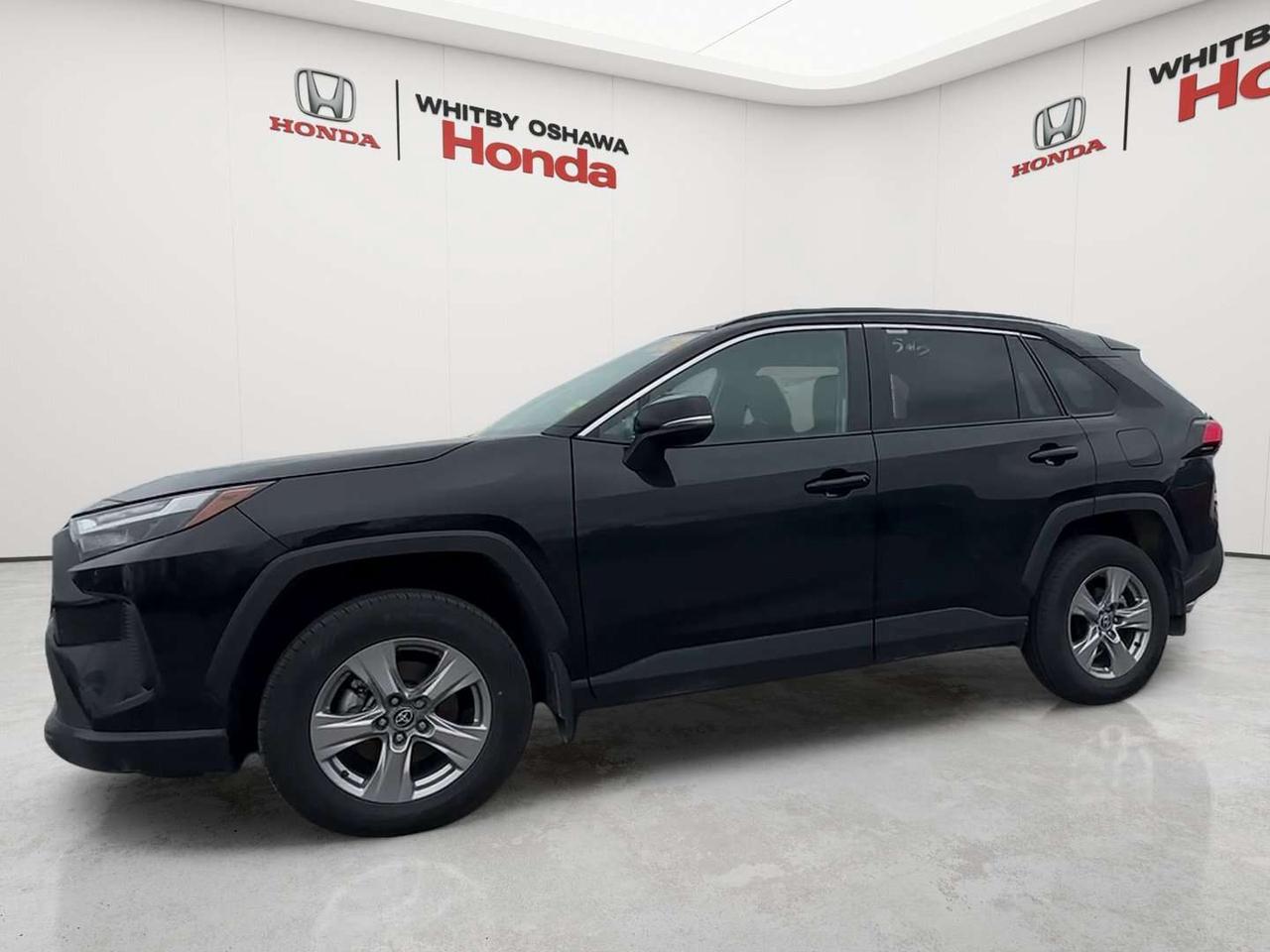 2025 Toyota RAV4 XLE Photo1