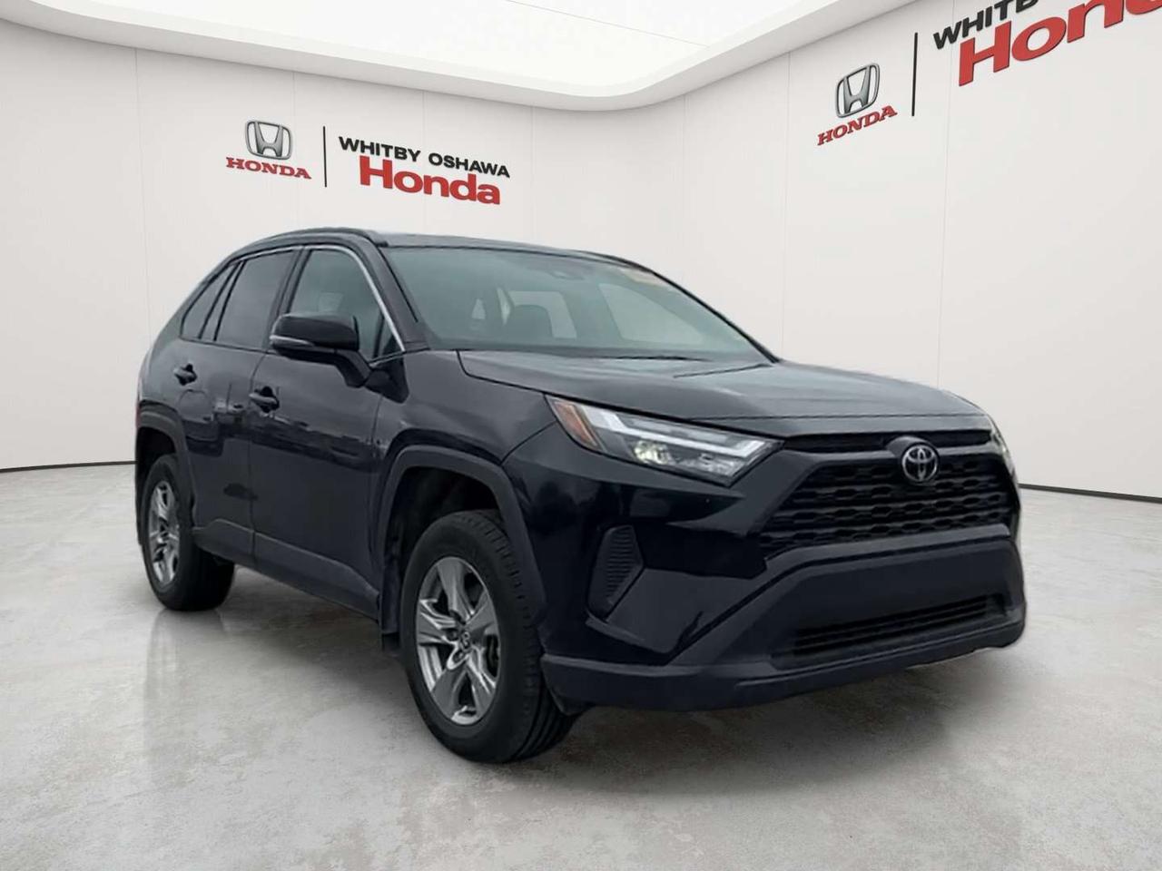 2025 Toyota RAV4 XLE Photo