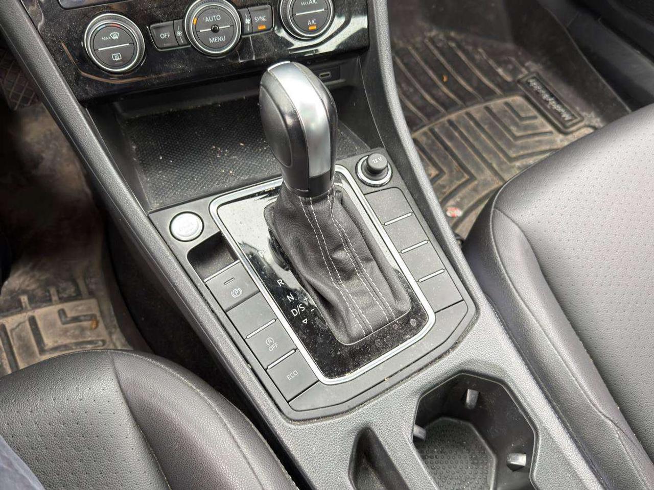 2021 Volkswagen Jetta Highline auto Photo