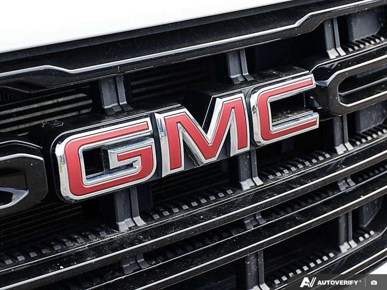 2022 GMC Canyon 3.6L V6, 4X4, ALLOYS, CLOTH, 1-OWNER, MACMASTER ORIGINAL, CERTIFIED AS-TRADED! Photo