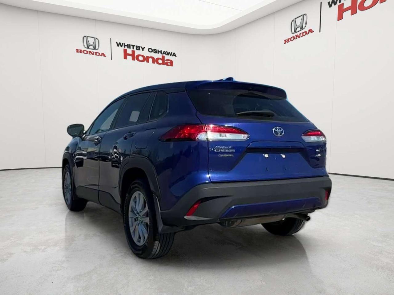 2023 Toyota Corolla Cross LE Photo