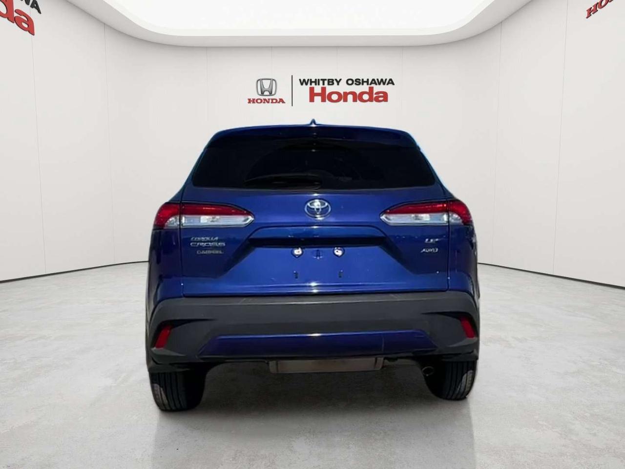 2023 Toyota Corolla Cross LE Photo