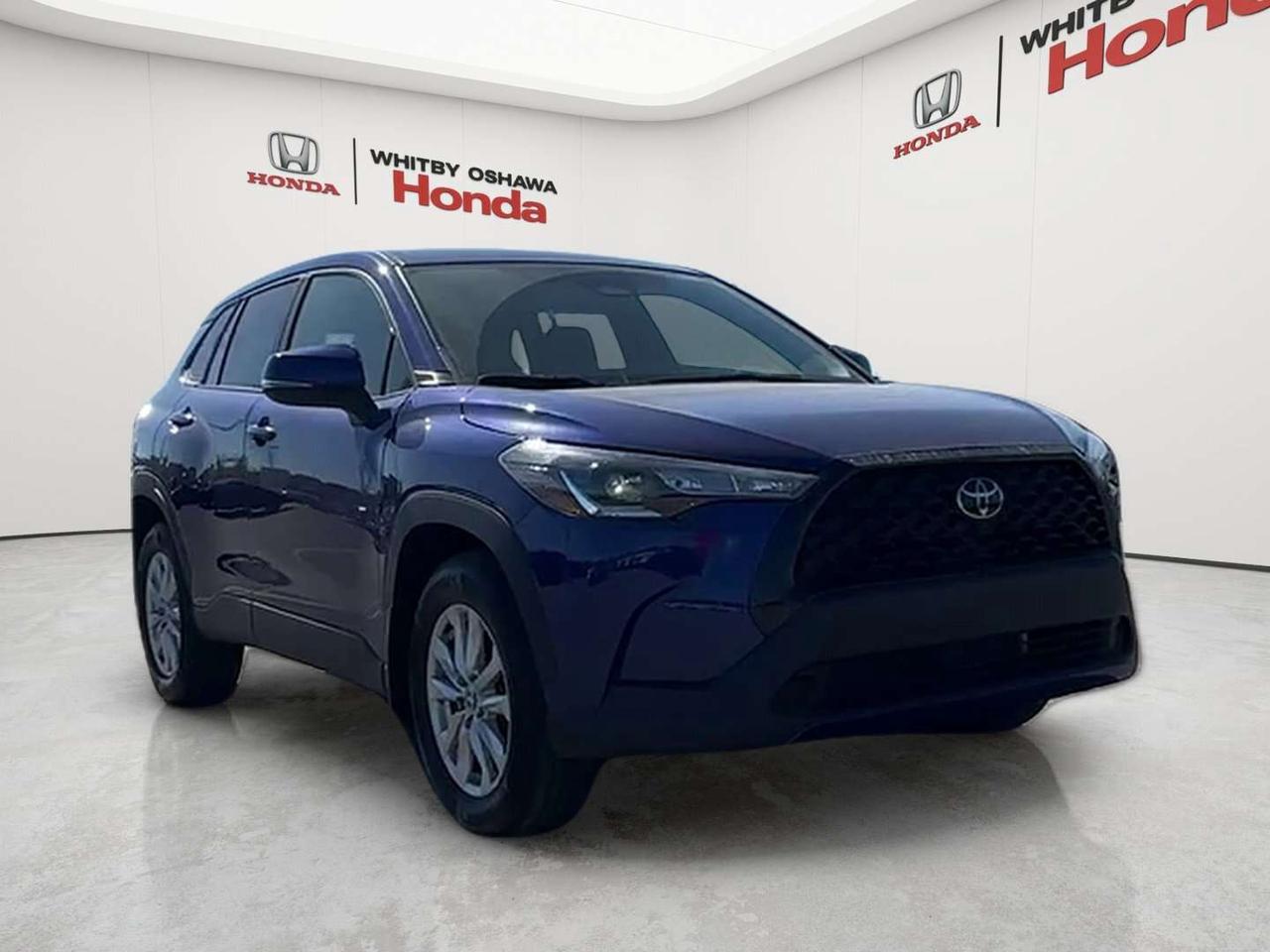 2023 Toyota Corolla Cross LE Photo