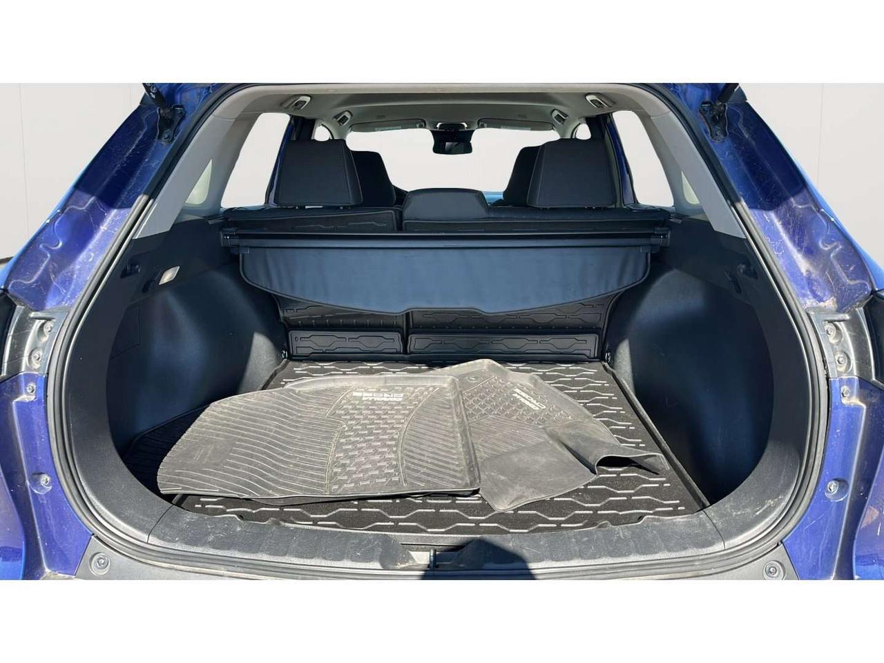 2023 Toyota Corolla Cross LE Photo