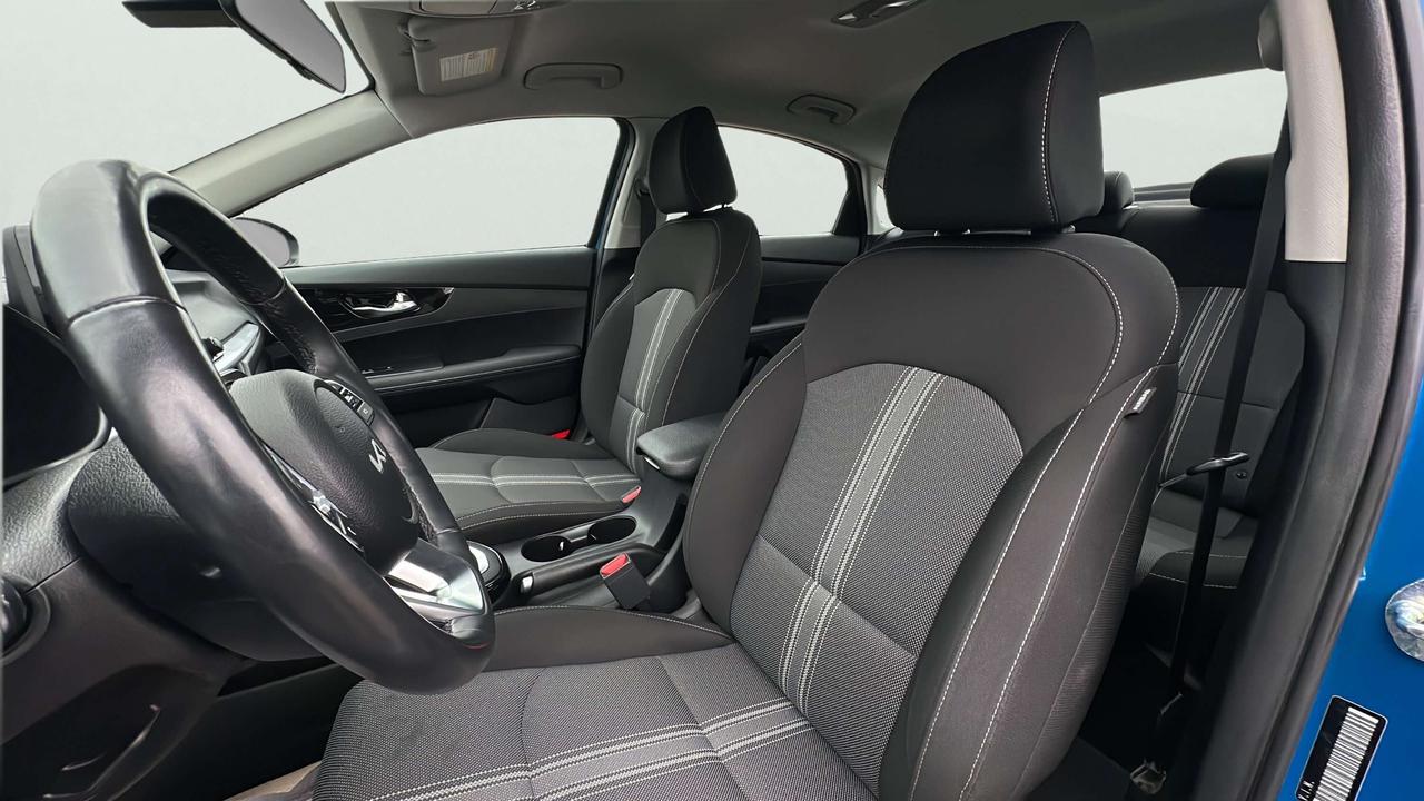 2022 Kia Forte EX Photo