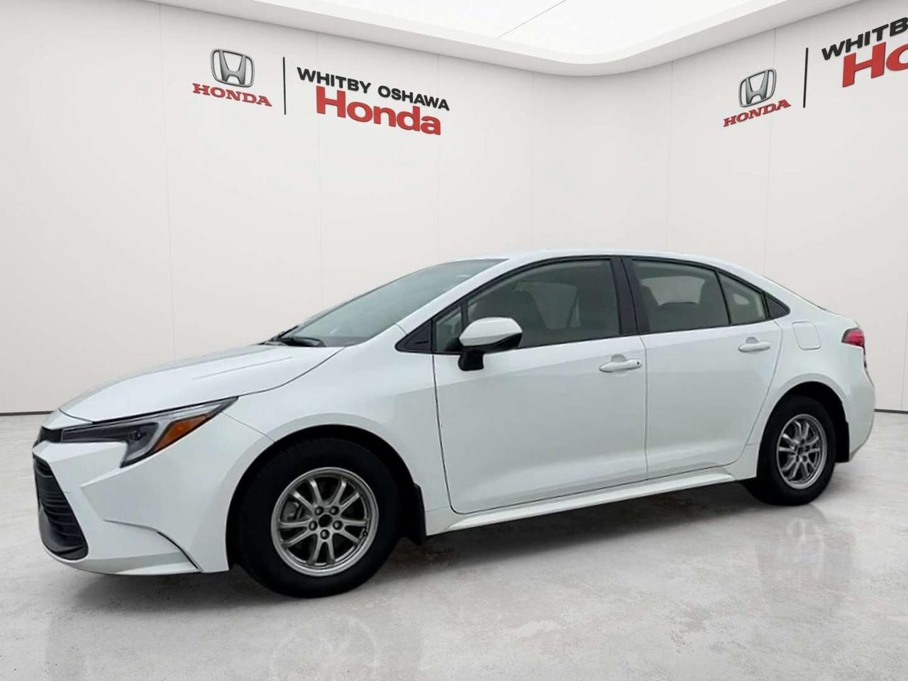 2025 Toyota Corolla LE Photo5