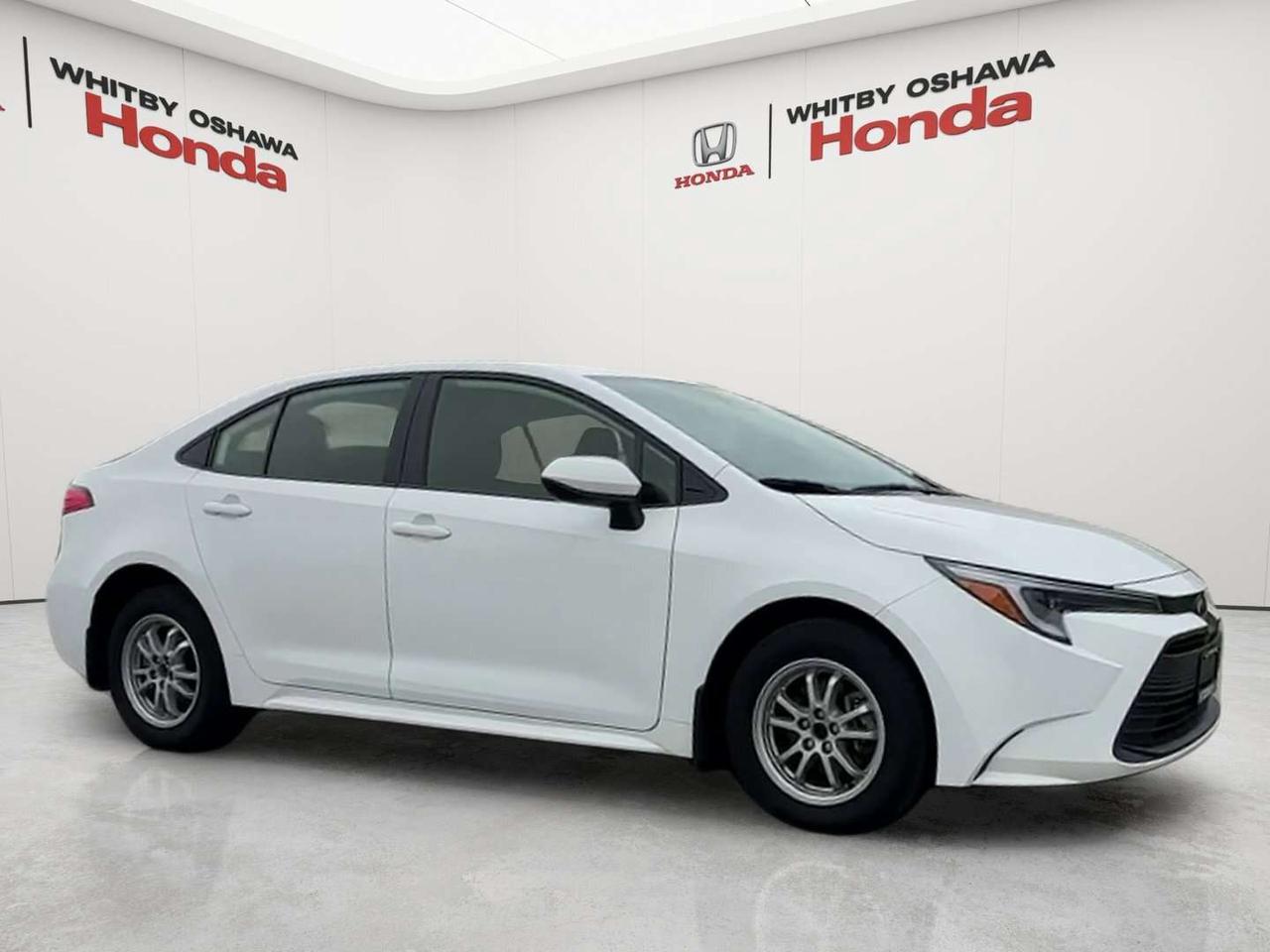 2025 Toyota Corolla LE Photo