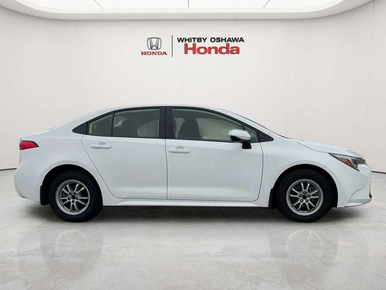 2025 Toyota Corolla LE Photo