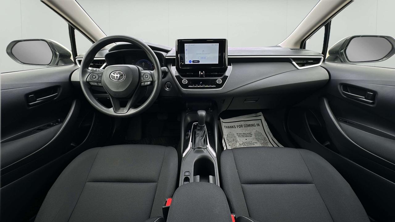 2025 Toyota Corolla LE Photo
