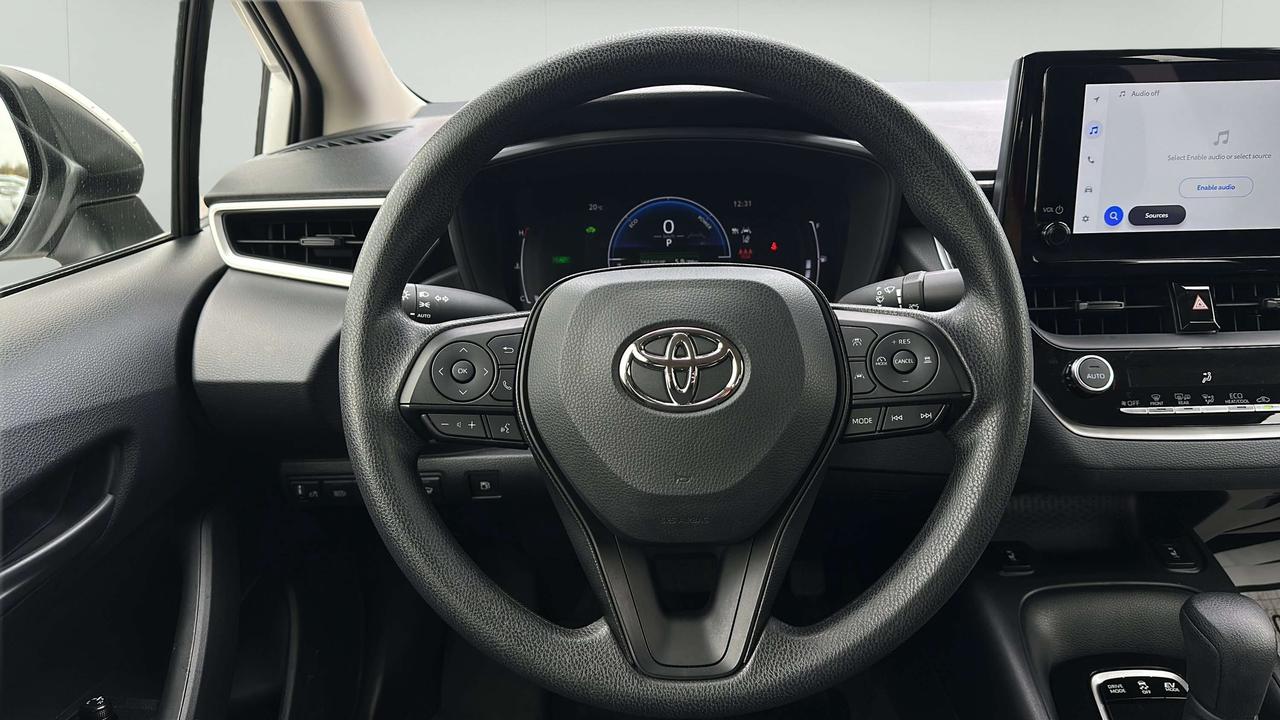 2025 Toyota Corolla LE Photo