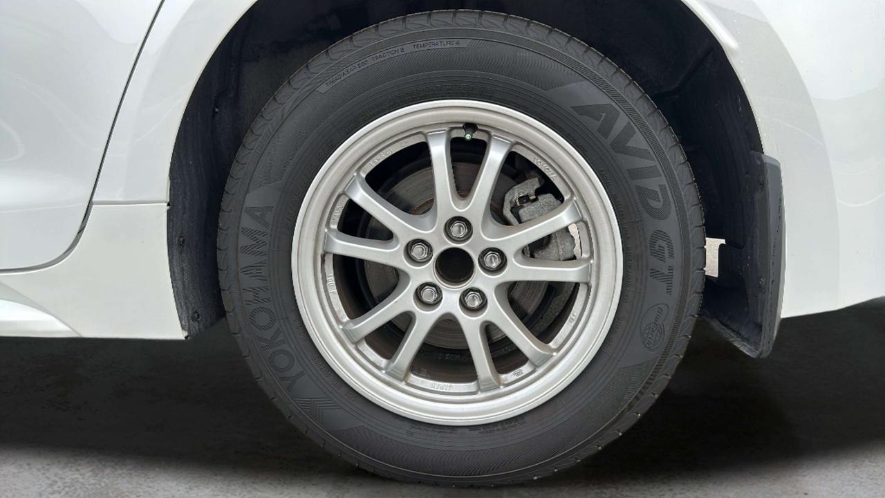 2025 Toyota Corolla LE Photo