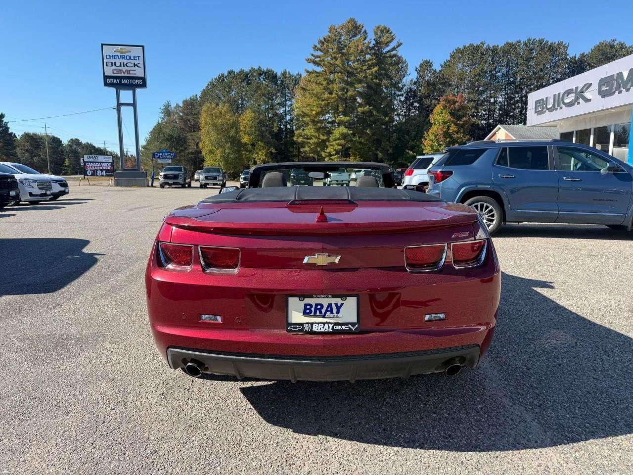 2011 Chevrolet Camaro CONVERTIBLE. 6 SPEED MANUAL TRANSMISSION. 20 INCH ALUMINUM WHEELS. RALLY SPORT PKG. CERTIFIED. Photo