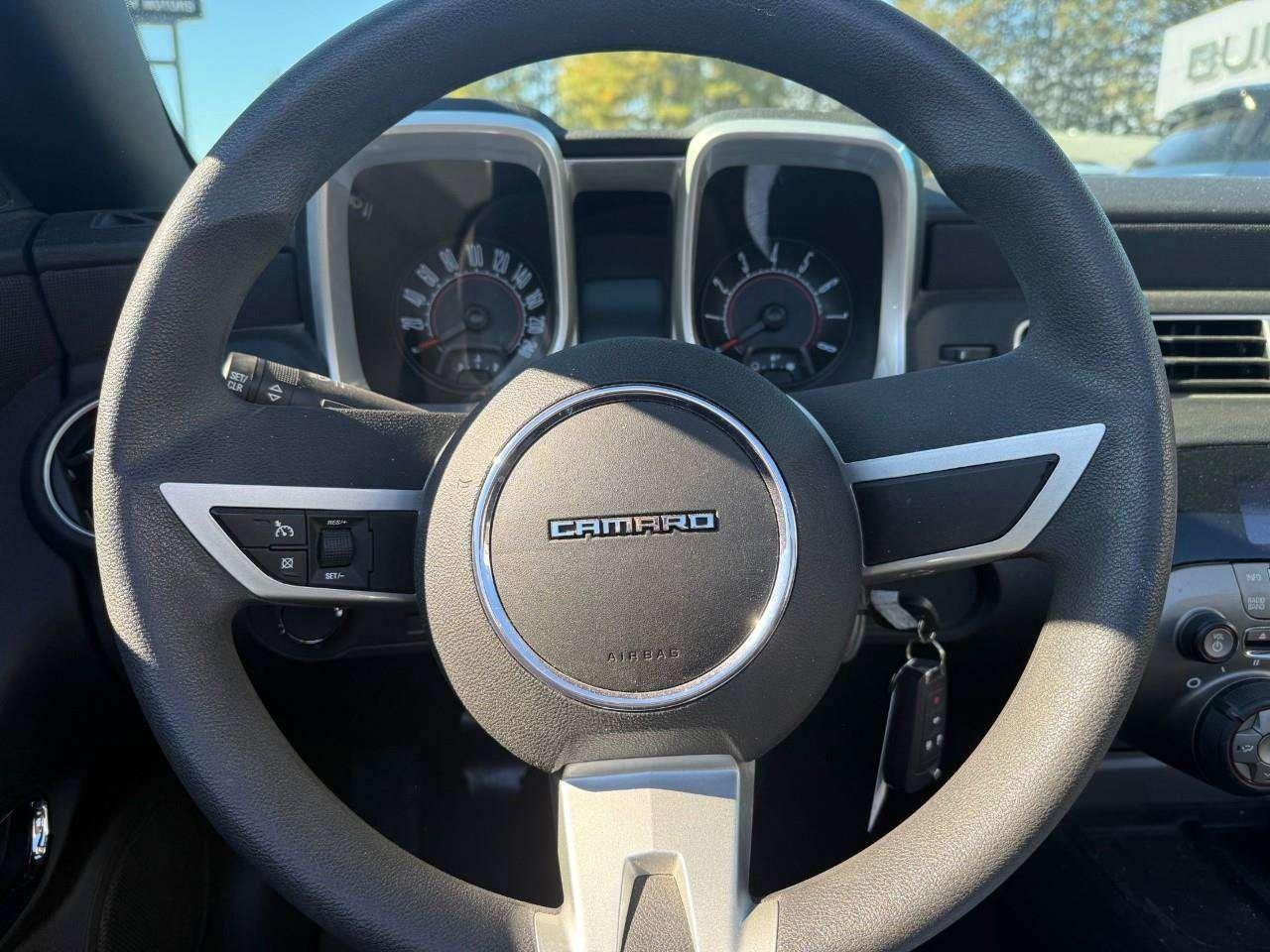 2011 Chevrolet Camaro CONVERTIBLE. 6 SPEED MANUAL TRANSMISSION. 20 INCH ALUMINUM WHEELS. RALLY SPORT PKG. CERTIFIED. Photo