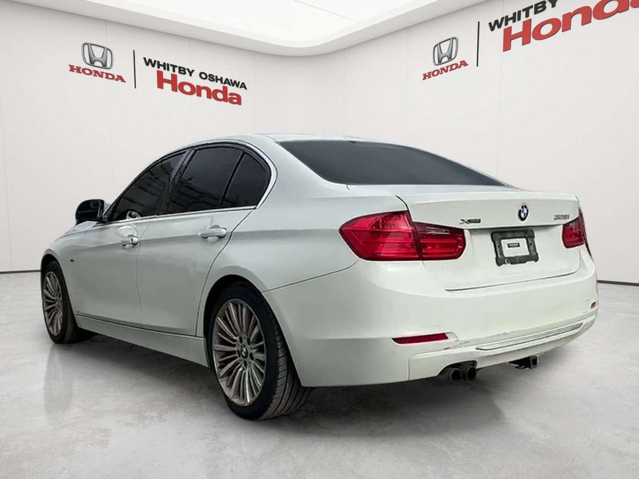 2013 BMW 3 Series 328i xDrive Photo4