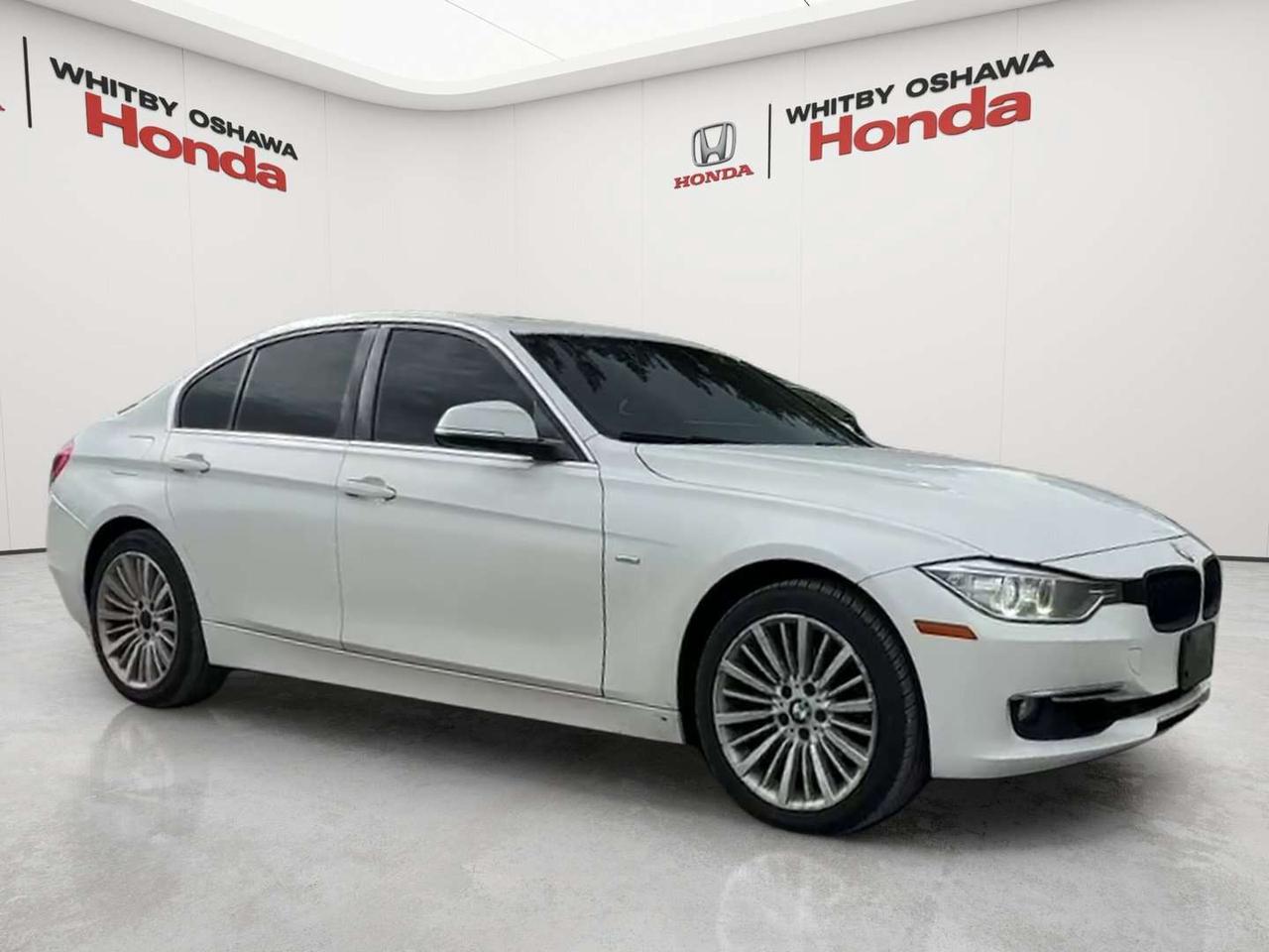 2013 BMW 3 Series 328i xDrive Photo