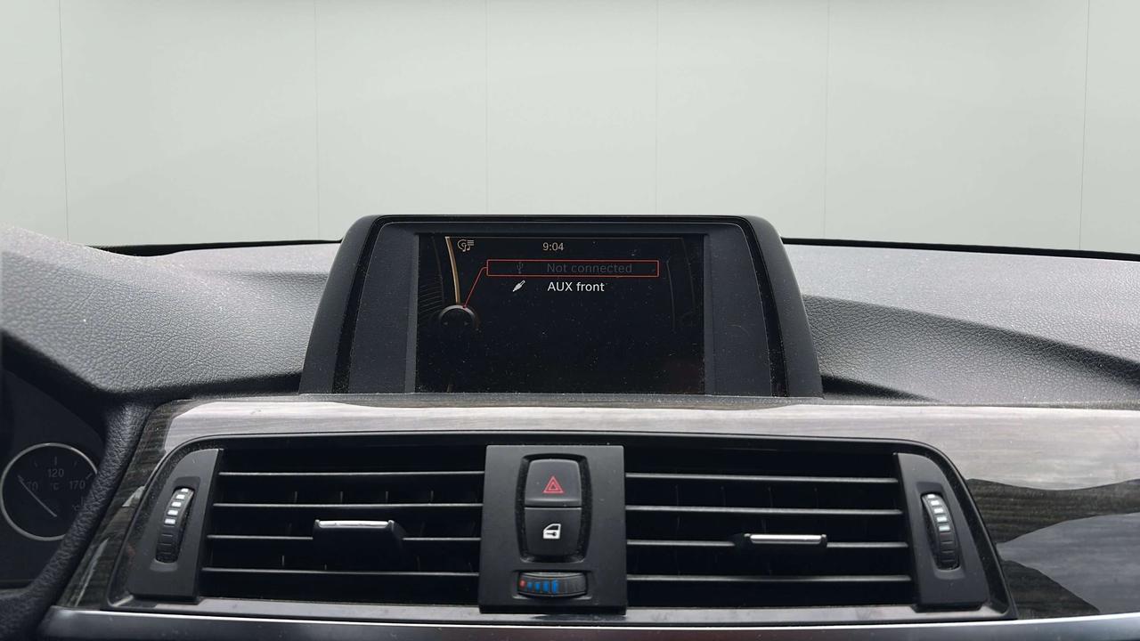 2013 BMW 3 Series 328i xDrive Photo