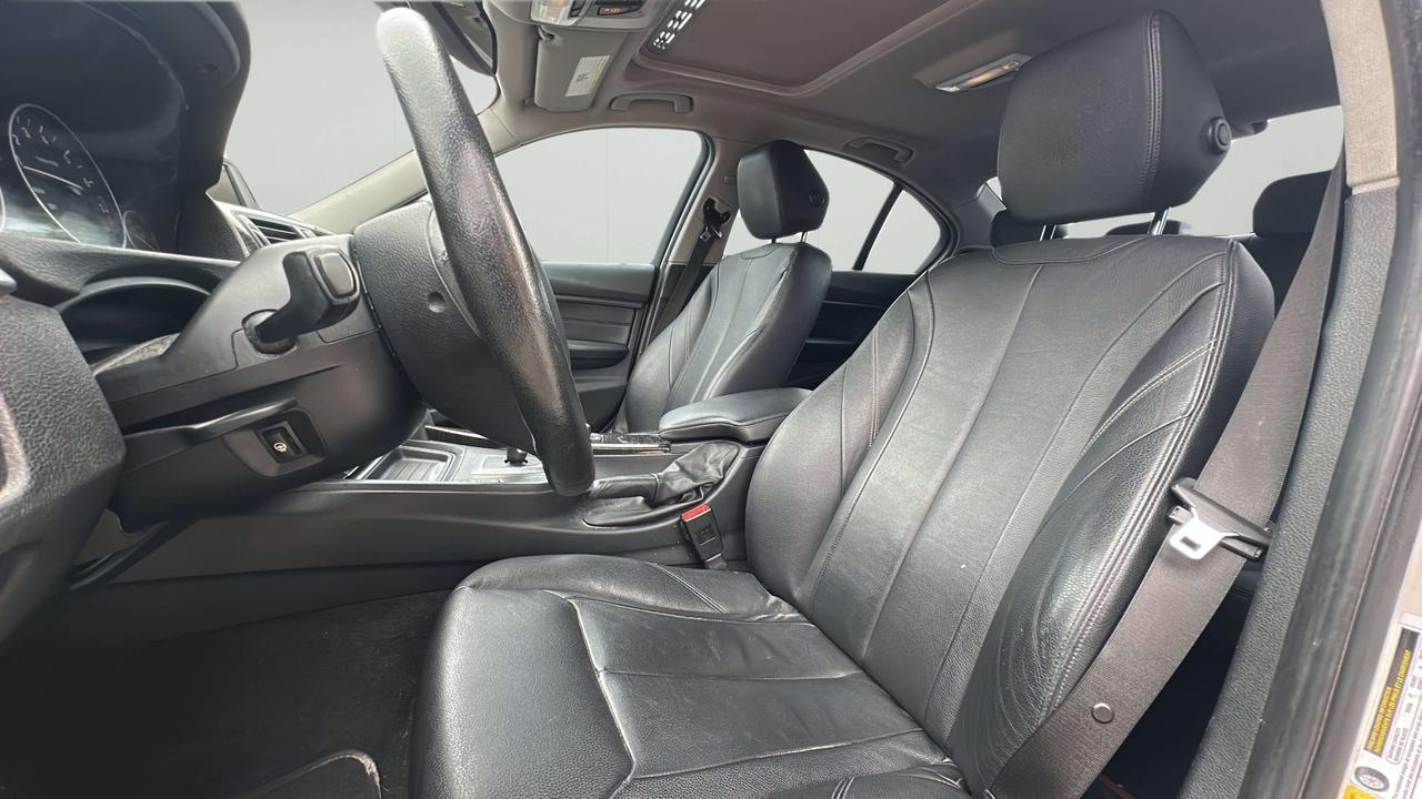 2013 BMW 3 Series 328i xDrive Photo