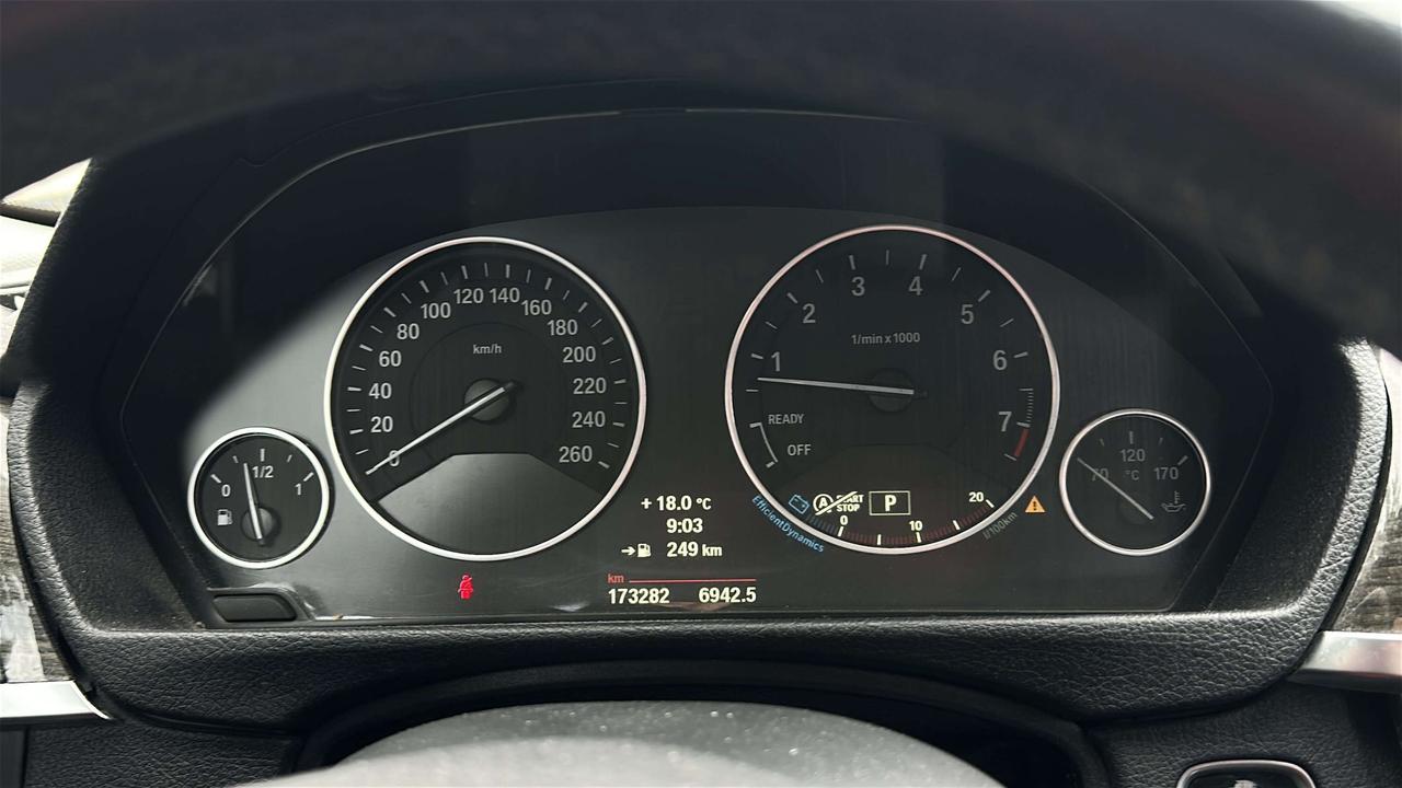 2013 BMW 3 Series 328i xDrive Photo