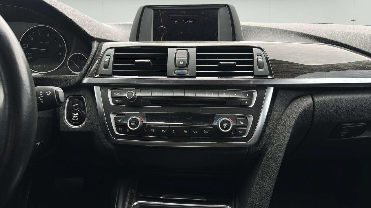 2013 BMW 3 Series 328i xDrive Photo