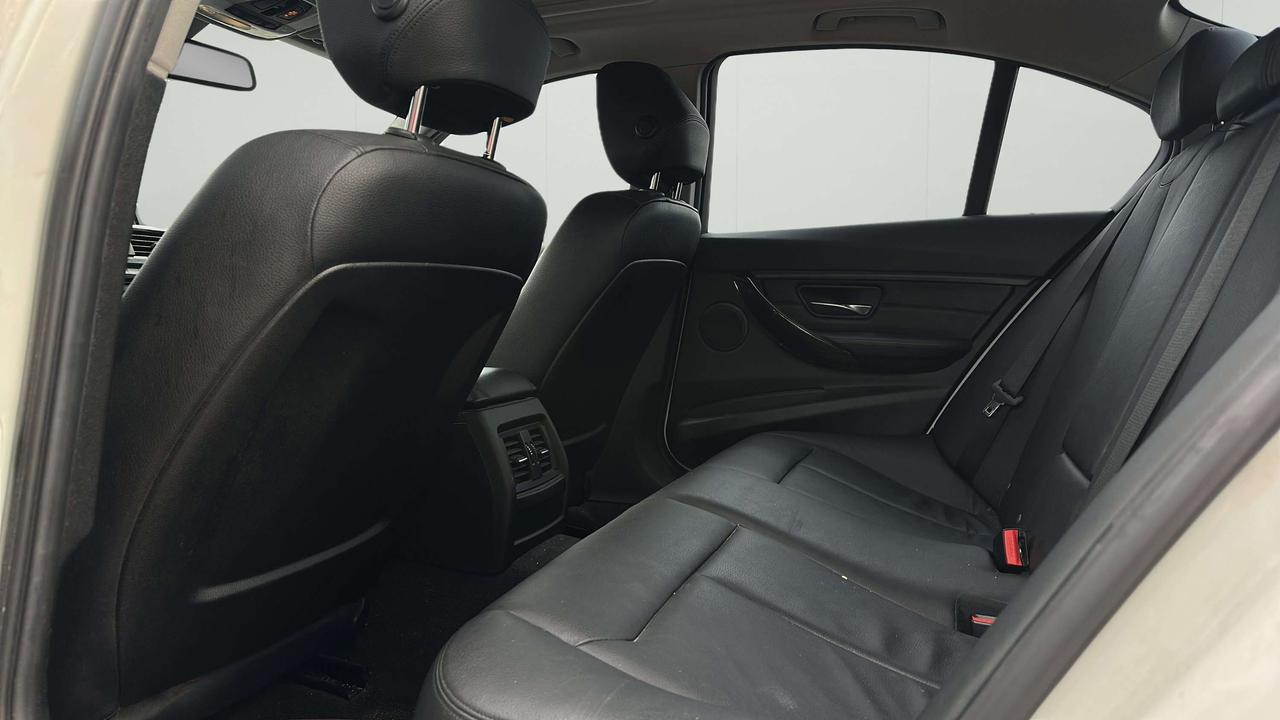 2013 BMW 3 Series 328i xDrive Photo