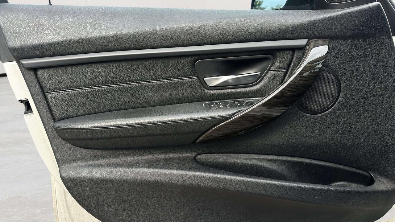 2013 BMW 3 Series 328i xDrive Photo