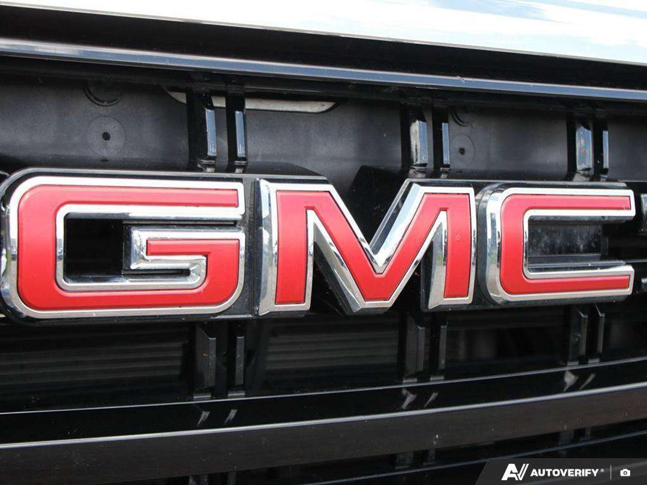 2023 GMC Yukon SLE, 5.3L V8, 4X4, ALLOYS, 8-PASSENGER, CLOTH, MACMASTER ORIGINAL, 1-OWNER, CERTIFIED PREOWNED! Photo