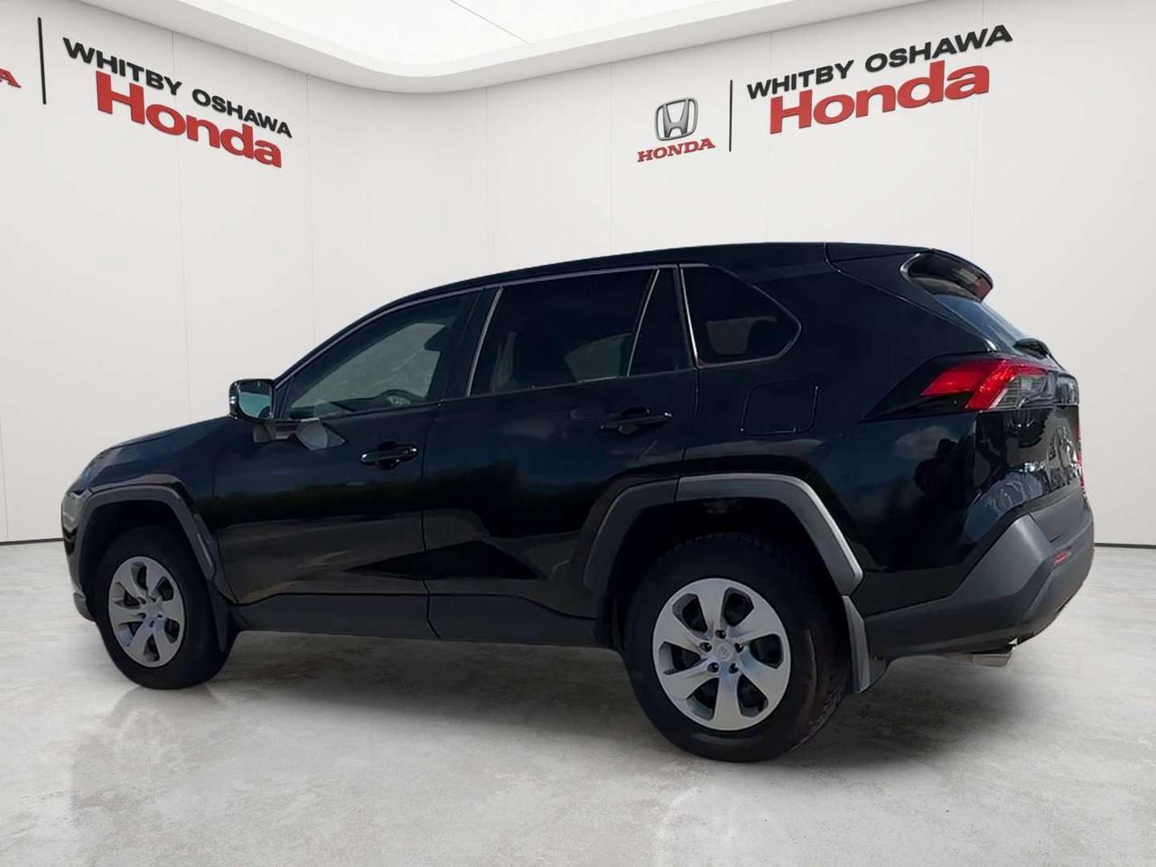 2023 Toyota RAV4 LE Photo