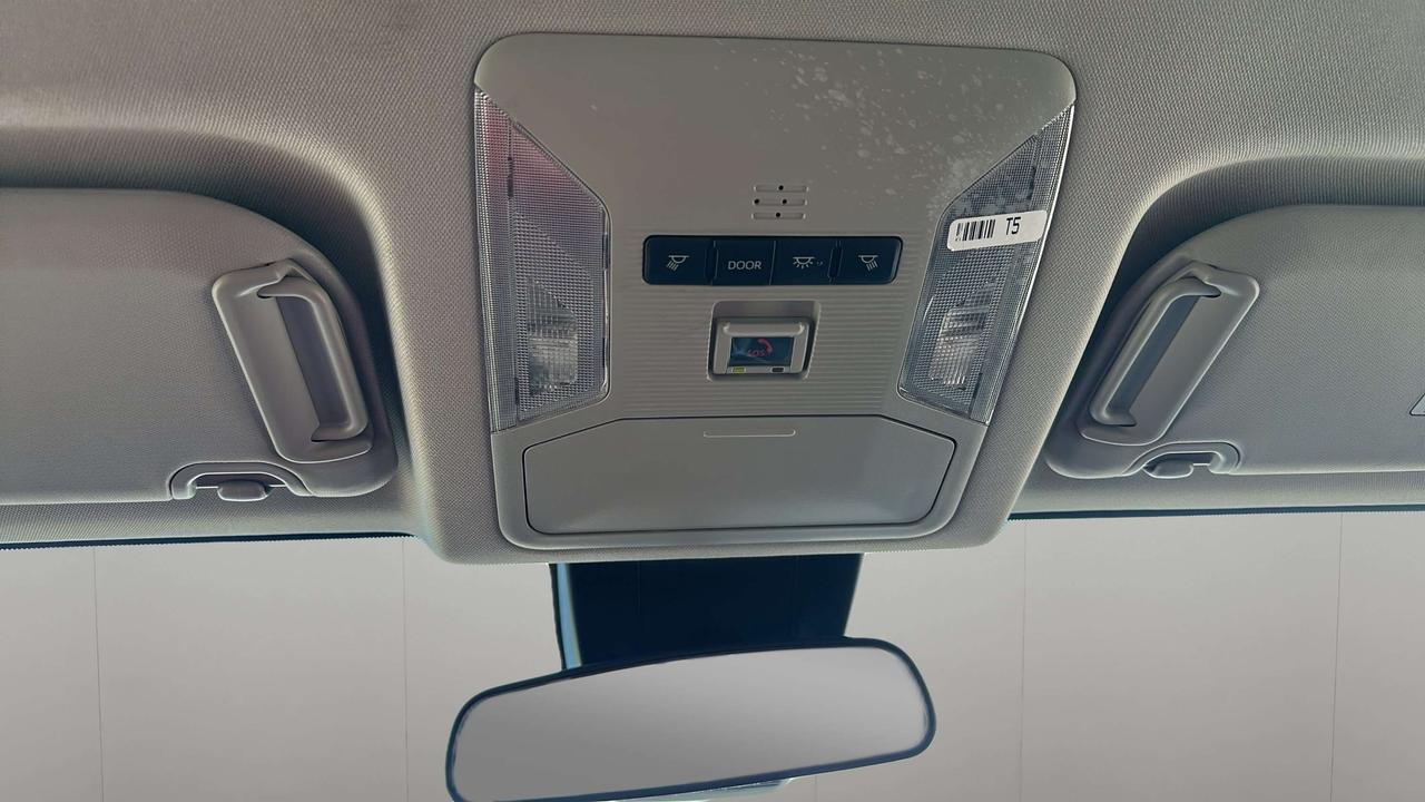 2023 Toyota RAV4 LE Photo