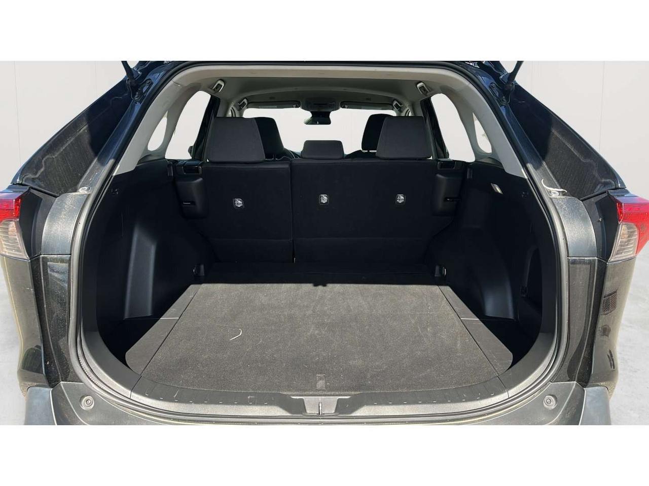 2023 Toyota RAV4 LE Photo