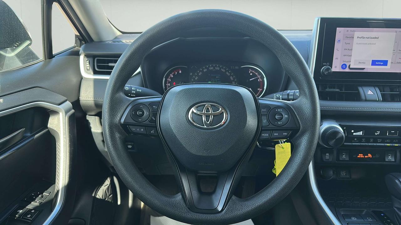 2023 Toyota RAV4 LE Photo