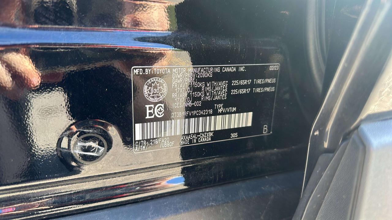 2023 Toyota RAV4 LE Photo