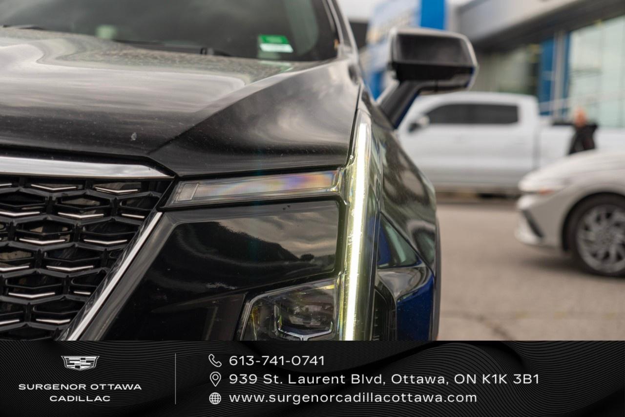 2024 Cadillac XT4 AWD 4dr Premium Luxury Photo2