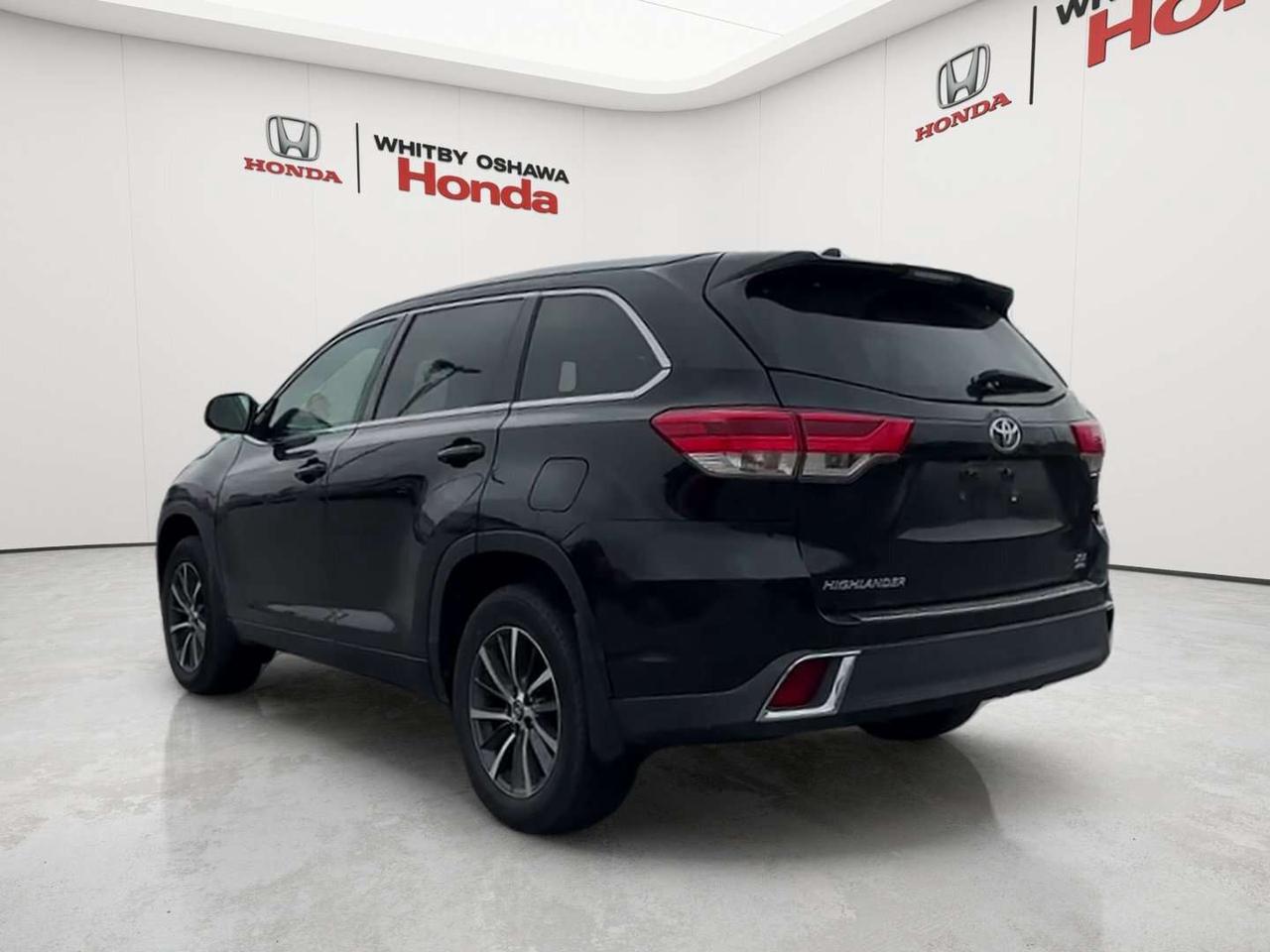 2018 Toyota Highlander XLE Photo4