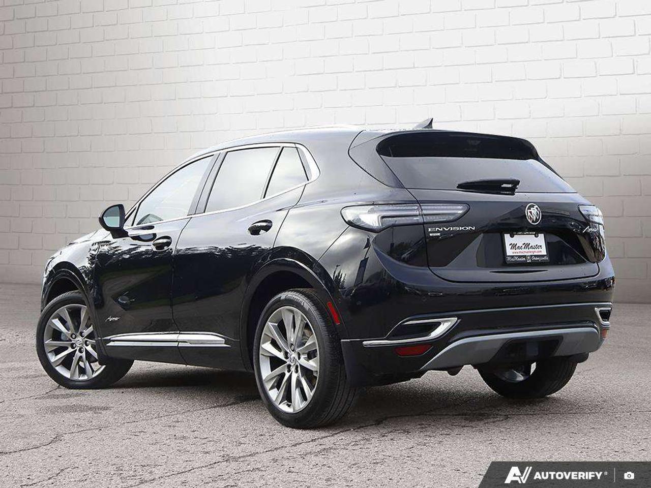 2022 Buick Envision 2.0L 4-CYL, AWD, ALLOYS, LEATHER, HUD, BOSE, 1-OWNER, MACMASTER ORIGINAL, CERTIFIED PREOWNED! Photo