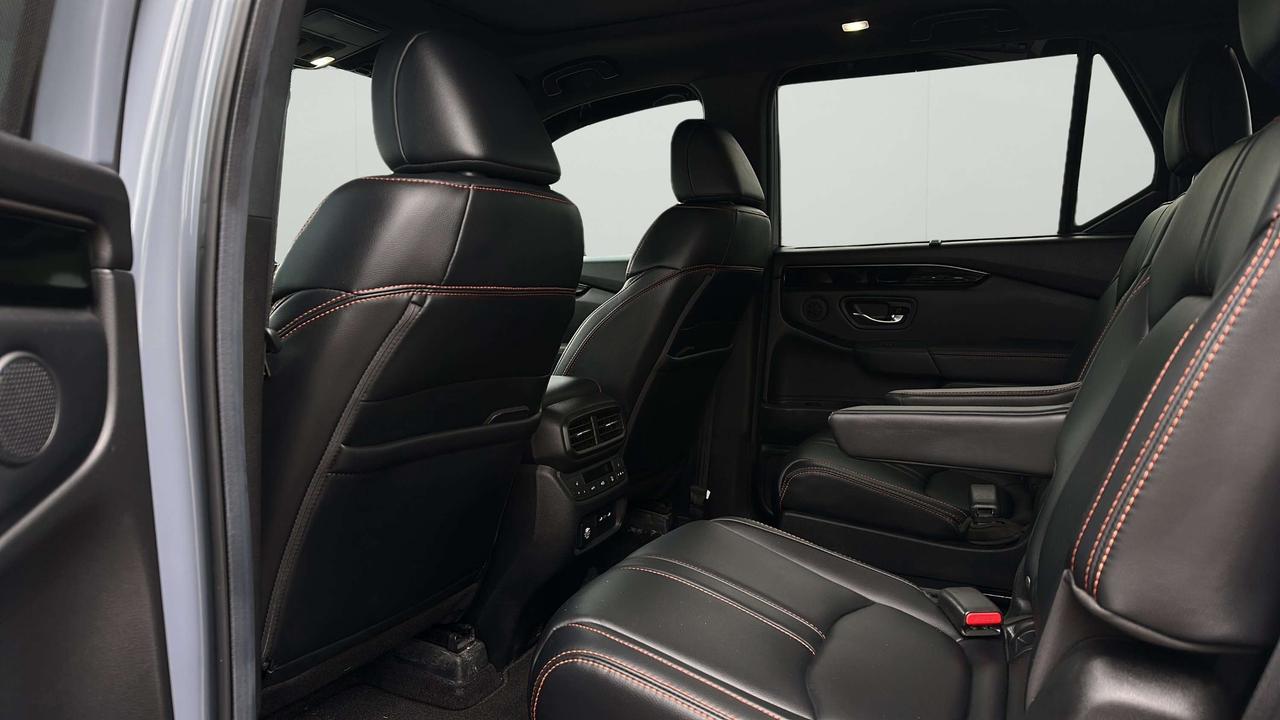 2025 Honda Pilot TrailSport Photo