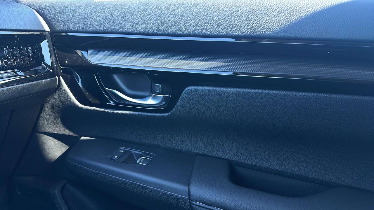 2025 Honda CR-V Sport Photo