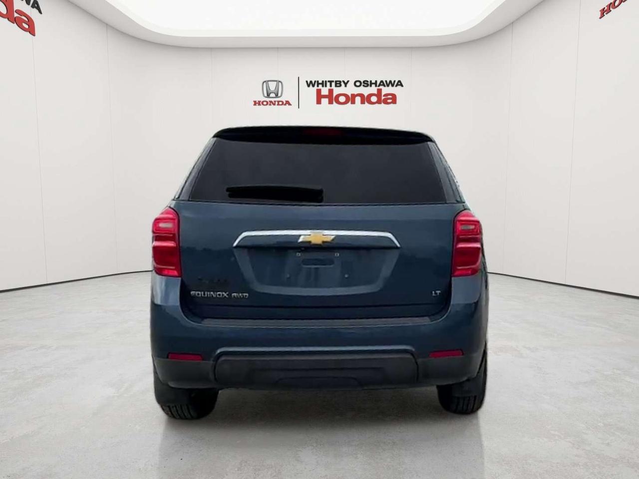 2017 Chevrolet Equinox LT Photo