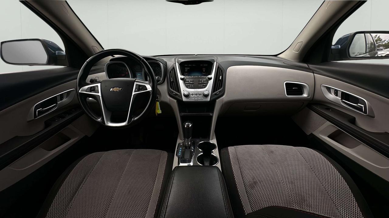 2017 Chevrolet Equinox LT Photo