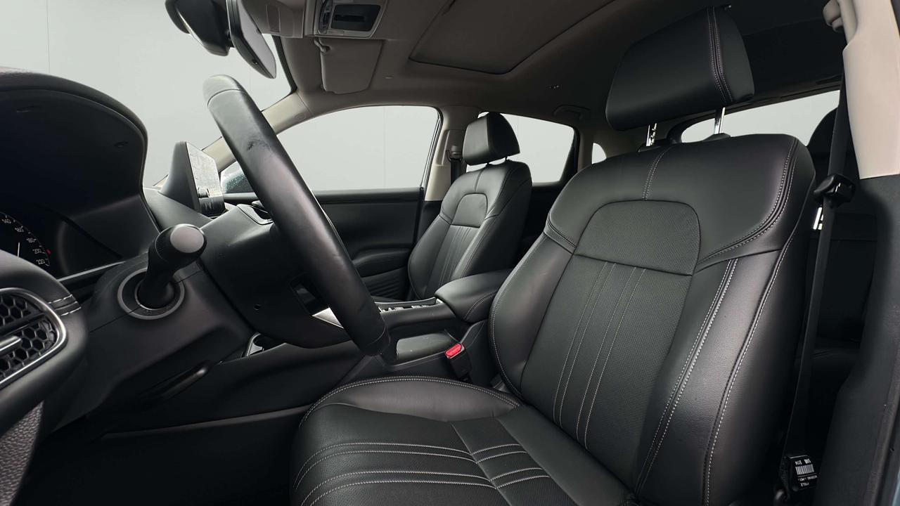 2026 Honda HR-V EX-L Photo