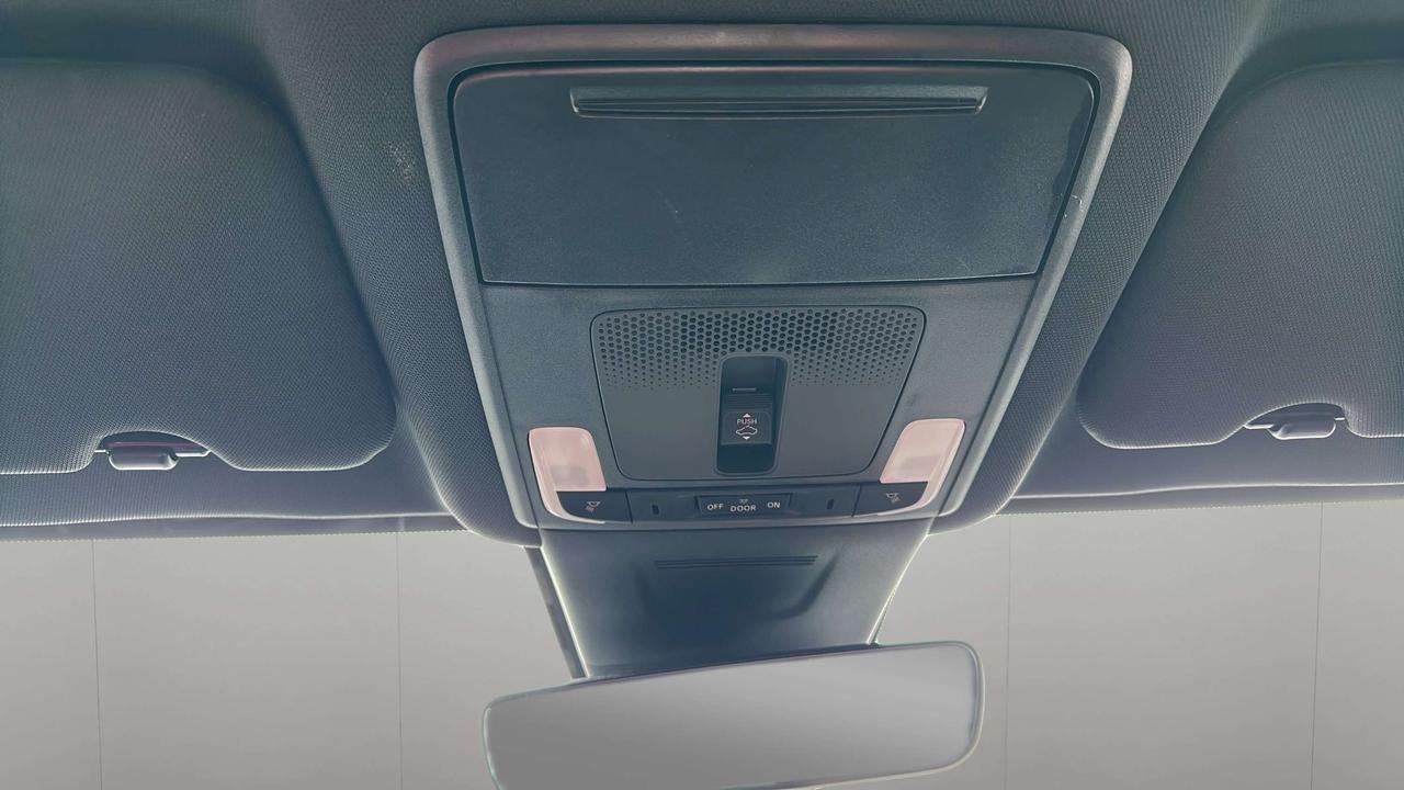 2025 Honda CR-V Touring Photo