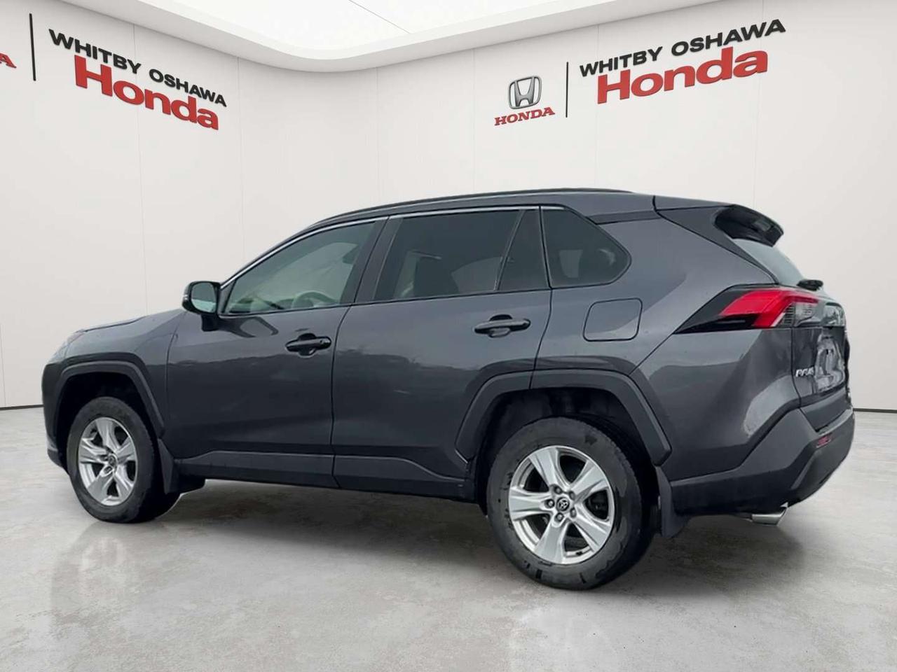 2021 Toyota RAV4 XLE Photo