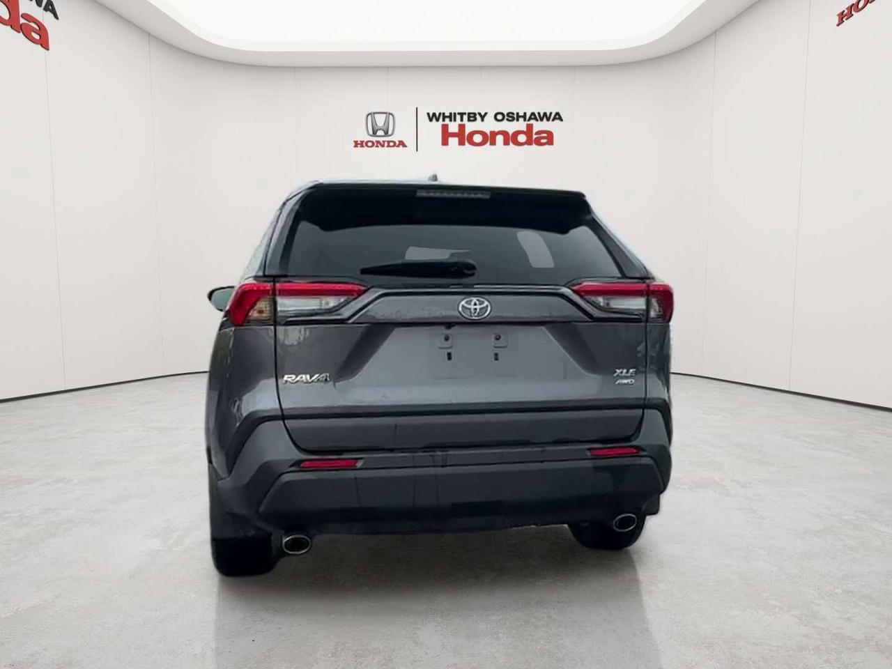 2021 Toyota RAV4 XLE Photo