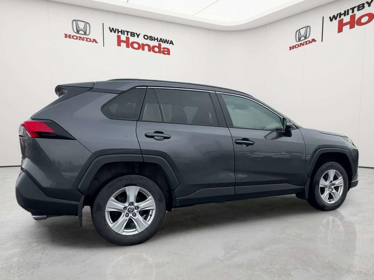 2021 Toyota RAV4 XLE Photo
