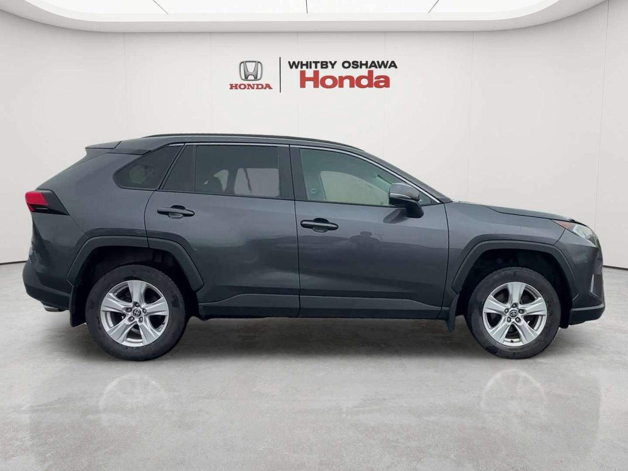 2021 Toyota RAV4 XLE Photo