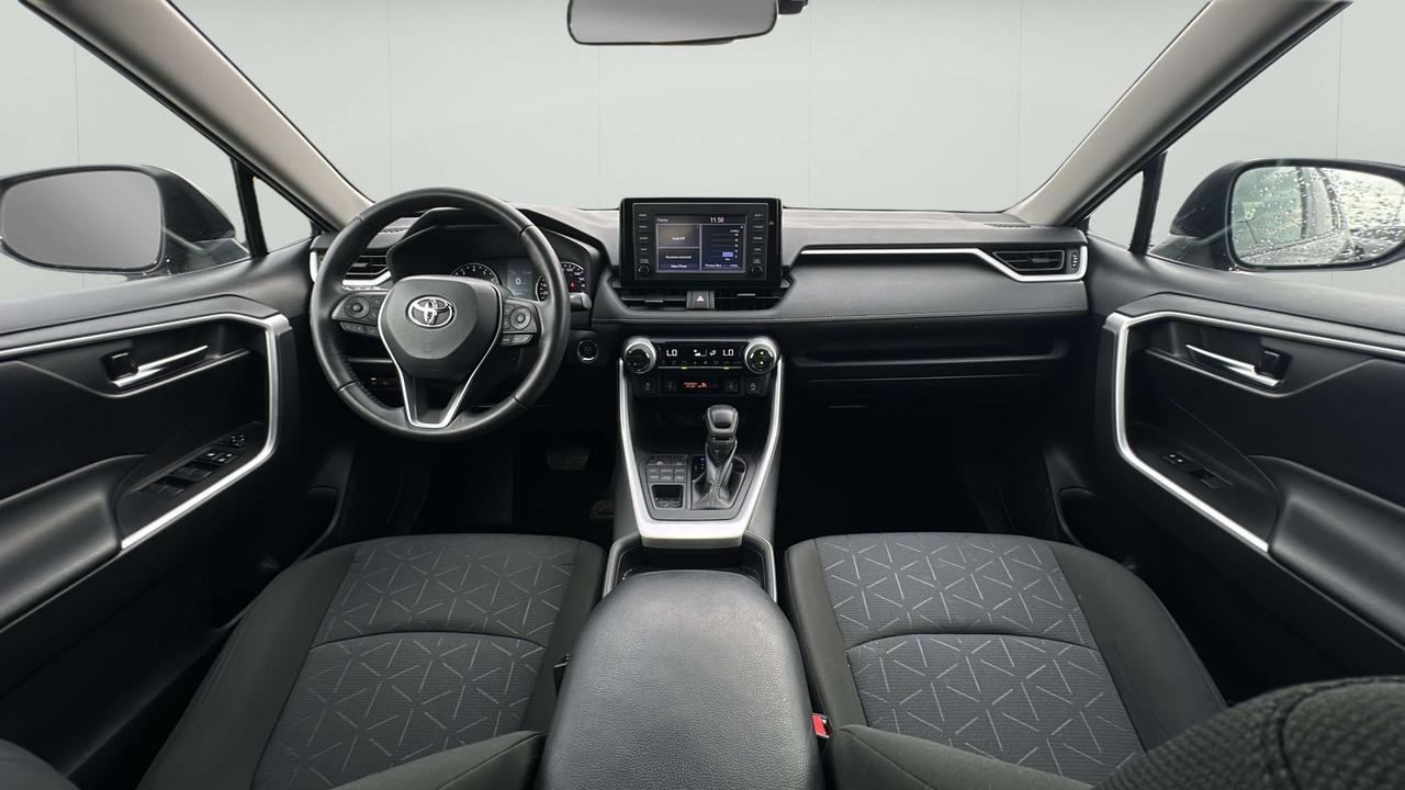 2021 Toyota RAV4 XLE Photo
