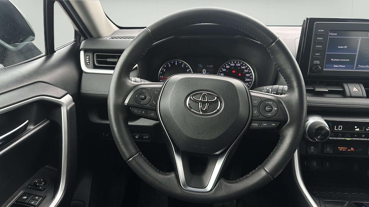 2021 Toyota RAV4 XLE Photo